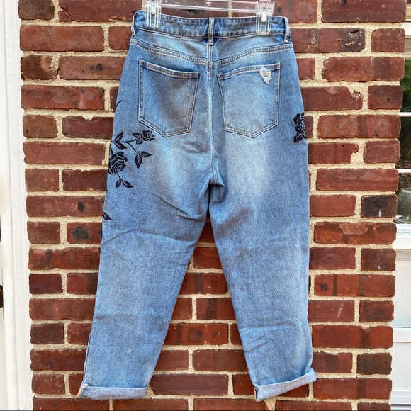 ❤️SOLD❤️ NWOT PACSUN EMBROIDERED MOM JEAN - Picture 3 of 6